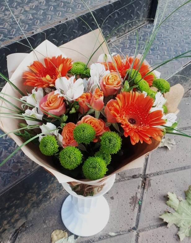 Букет цветов из: Герберы, Хризантемы, Альстромерии и Розы в Кохме