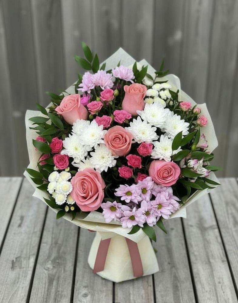 Букет цветов из: Альстромерии, Гвоздики, Розы и Хризантемы в Кохме