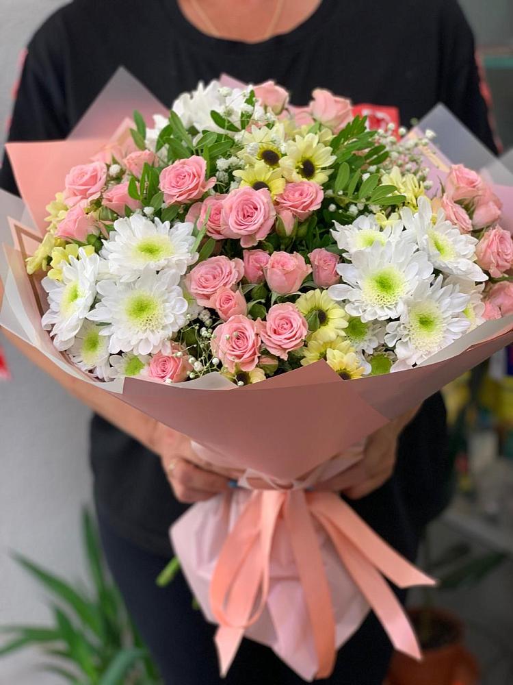 Букет цветов из: Розы и Хризантемы в Кохме