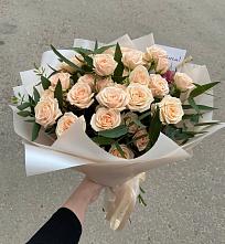 Букет Кремовые розы Латте в Кохме