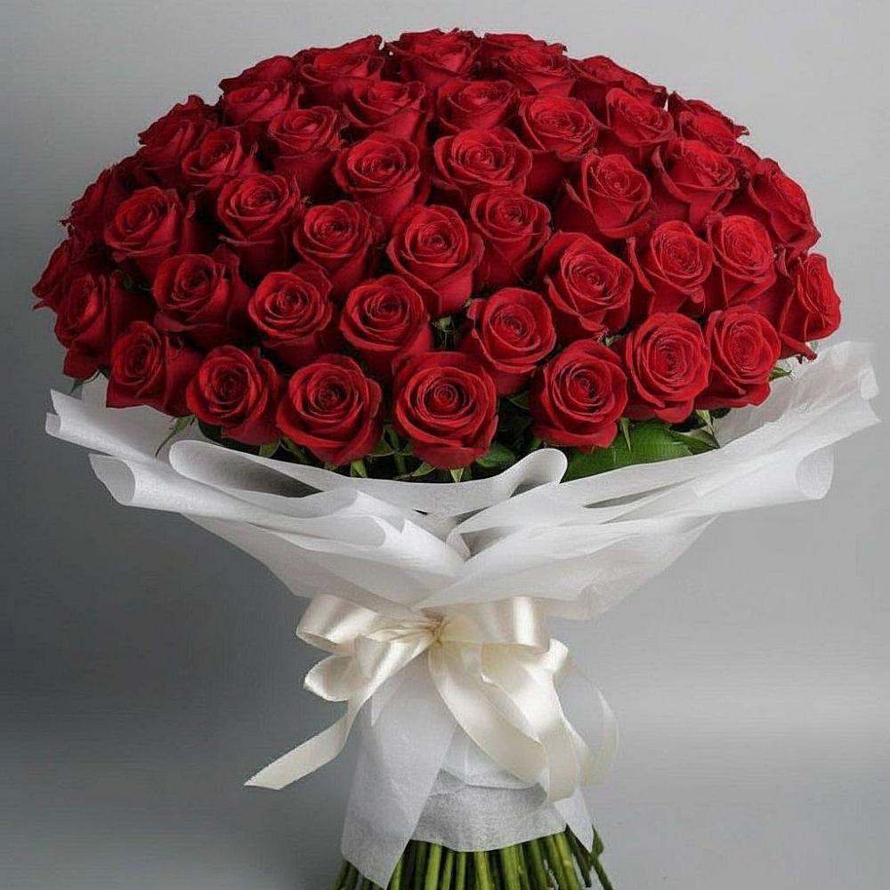 Букет 101 Красная роза Блэк Мэджик в Кохме