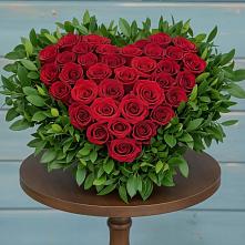 Цветочная композиция из Розы в виде сердца #REPLACE_PRED# Кохме