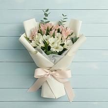 Букет цветов из:  Альстромерии в Кохме