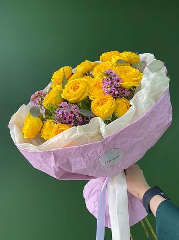 Букет Кустовые желтые розы в Кохме