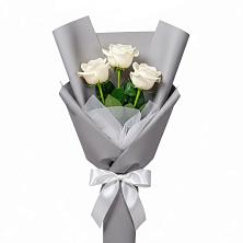 Букет 3 белые розы в Кохме