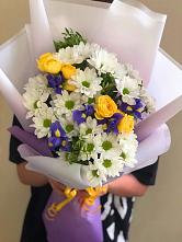 Букет цветов из:  Ирисы, Хризантемы и Розы #REPLACE_PRED# Кохме