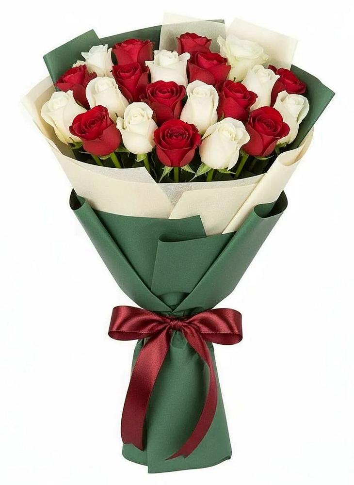 Букет Микс из красных и белых роз в Кохме