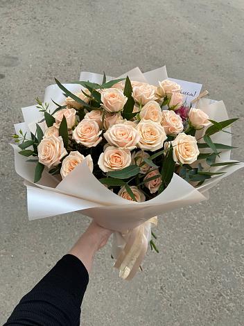 Букет Кремовые розы Латте в Кохме
