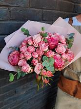 Букет розы в пальмах в Кохме Букет цветов из: Розы в Кохме