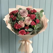 Букет цветов из:  Гвоздики и Розы в Кохме