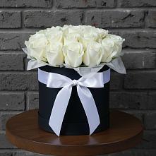 Цветочная композиция из Розы в шляпной коробке в Кохме