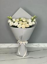 Букет цветов из:  Розы и Лизиантусы в Кохме